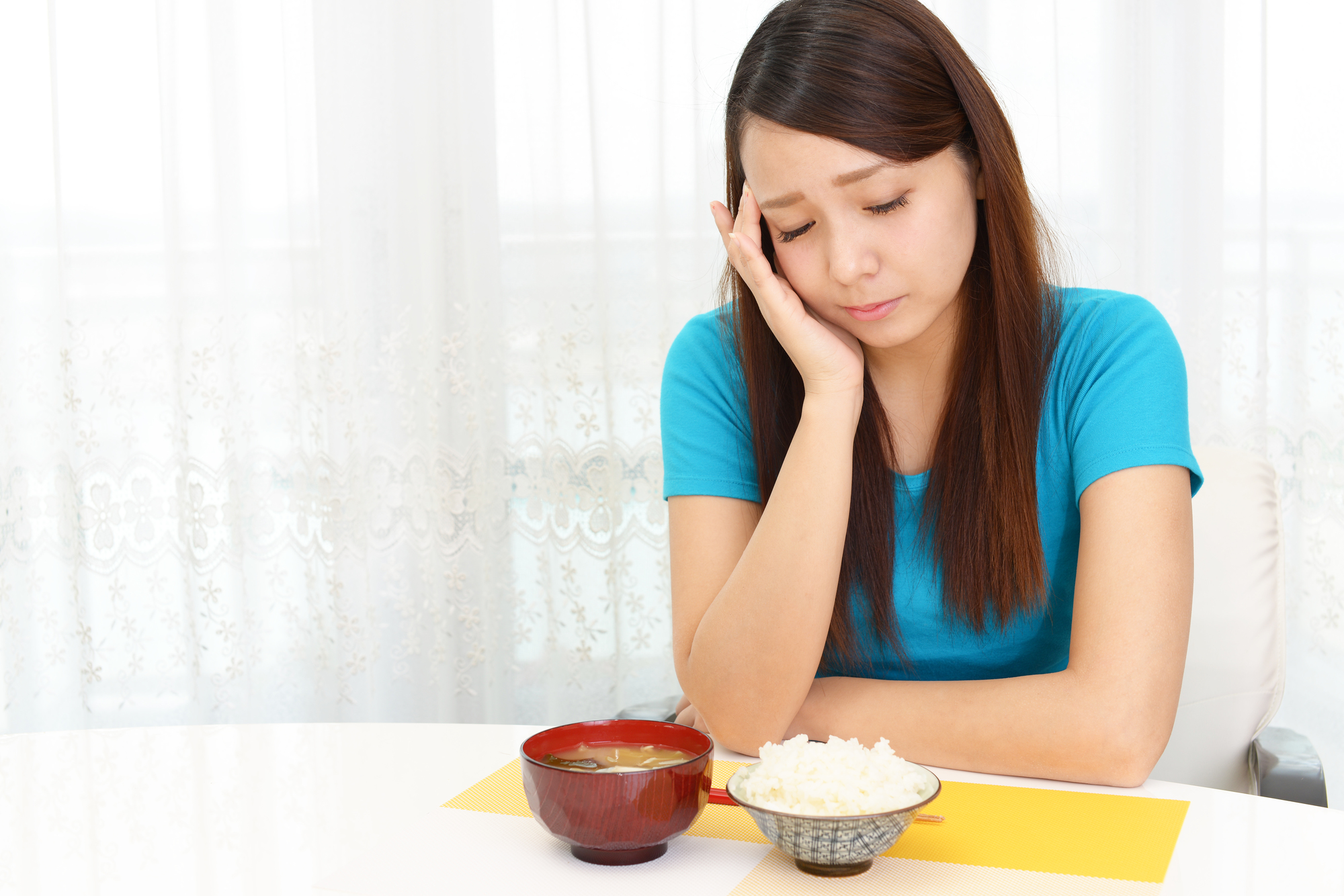 その頭痛はダイエットが原因かも？ダイエット時の頭痛対処法を知ろう！